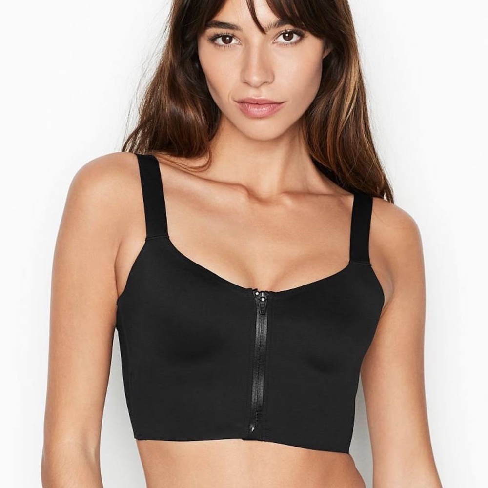 NWT- 32DDD Victoria’s Secret Medium Support Front-Close Sport Bra, Black